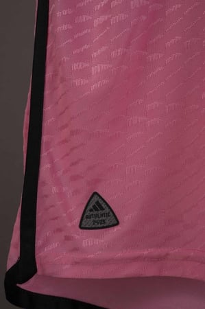 طقم انتر ميامي الاساسي 2024/2025