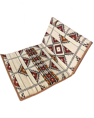 تكاية نفر ونص حجازي