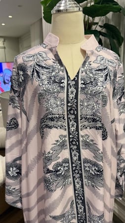 دراعه رمضانية وردي فخمه مناسبه للسهرة مزينه بفصوص الكريستال