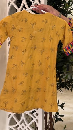 دراعة الطفلة رمضانية لون اصفر تطريز بدوي انيقه ومناسبه للبيت