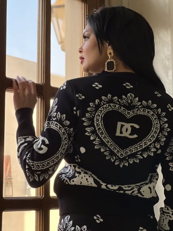 طقم بنطلون وبلوزه اسود وابيض شتوي بخامة ممتازة جداً رقم 2