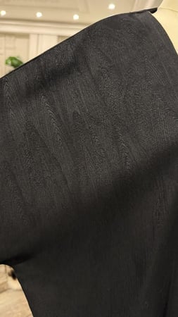 عباية قماش فيتنامي طايح وخفيف جودته جدا جداً ممتازه