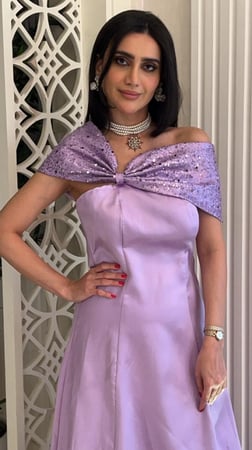 فستان العيد الأنيق لون الموف مناسب للسهرات