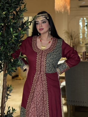 ساري هندي لون أحمر رقم 17