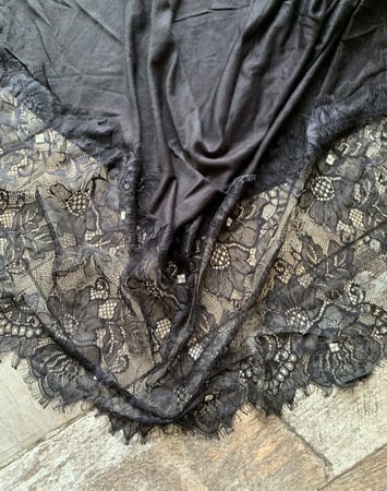 مجموعة طرح ألوان غامقه ( أسود - بني - رصاصي درجتين - أزرق - زيتي )