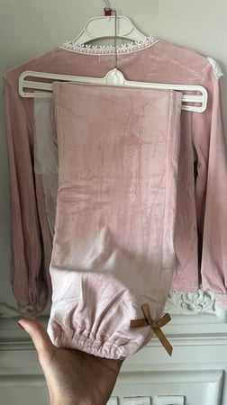 بجامة الأميرات شتوية مخمل أنيقة