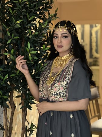 دراعه رمضانية رصاصي قطن مطرزة بحزام بالوسط