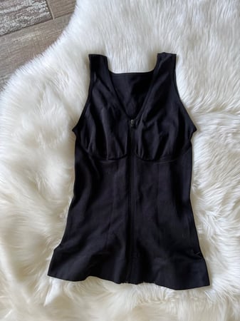 مشد بودي داخلي بسحاب أسود - لحمي