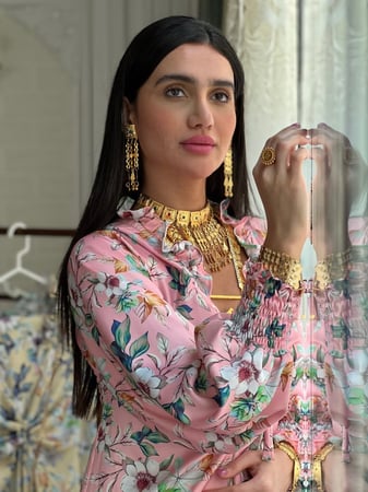 مخور اماراتي وردي مشجر حرير بيور