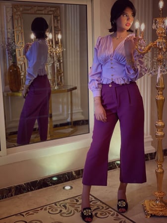 طقم بنطلون موف غامق وبلوزه موف فاتح