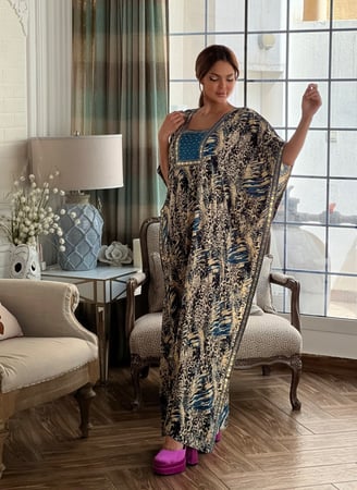 فستان / دراعه قطن مشجرة وملونه الازرق ومطرز بالفصوص رقم 59