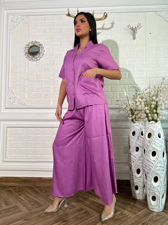 طقم فضفاض موف بنطلون وبلوزه بأزارير وجيوب