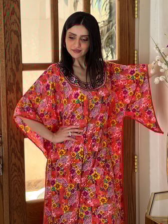 فستان / دراعه قطن مشجر مطرز ومزين بالفصوص رقم 58