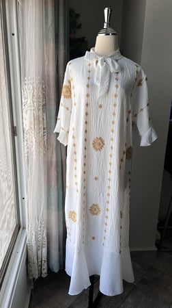 دراعه رمضانية بيضاء حرير مغسول مكرمش مطرزة بخيوط القصب