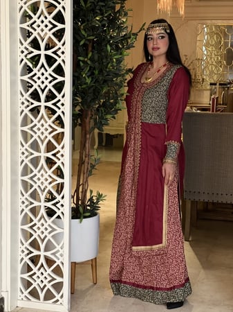 ساري هندي لون أحمر رقم 17