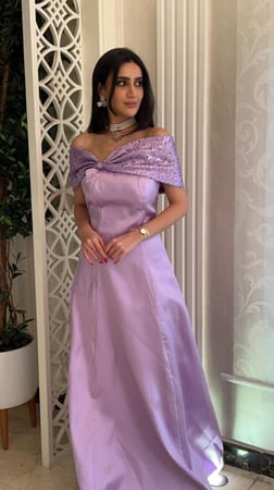 فستان العيد الأنيق لون الموف مناسب للسهرات