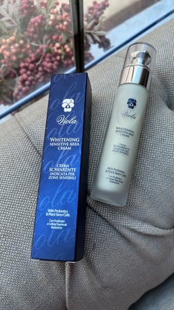 عرض : كريم تفتيح المناطق الخشنة + كريم تفتيح المناطق الحساسة