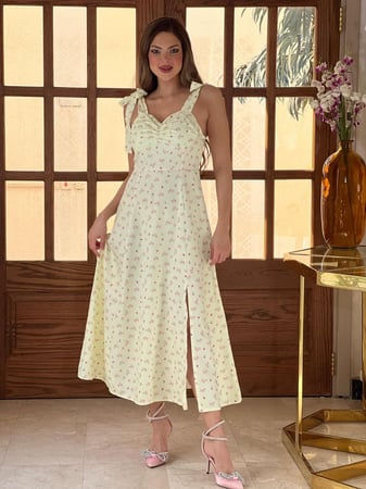 فستان العيد اصفر مورد زاهي وخفيف بدون اكمام ربطة عالكتف رقم 1