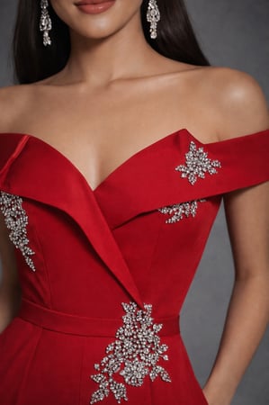 جمبسوت سهرة فخم جداً جودته جداً عاليه من حيث الخامه والخياطه والتفاصيل والفينيشينق