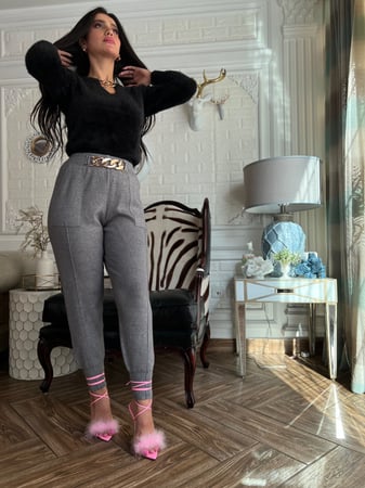 طقم شتوي بنطلون وبلوزه فرو