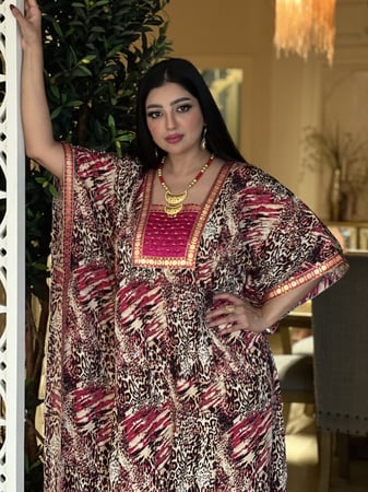 فستان / دراعه قطن مشجرة وملونه  باللون احمر ومطرز بالفصوص رقم 59