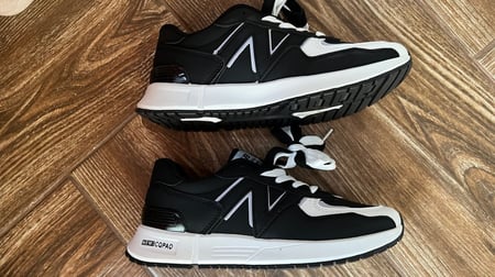 حذاء رياضي اسود عملي ومريح جداً جداً جداً رقم 19