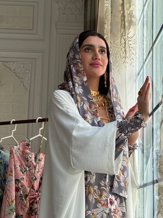 مخور اماراتي رمادي مشجر حرير بيور