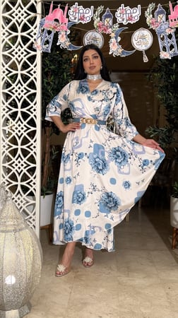 فستان العيد حرير مرد مشجر اوف وايت وتركواز بحزام