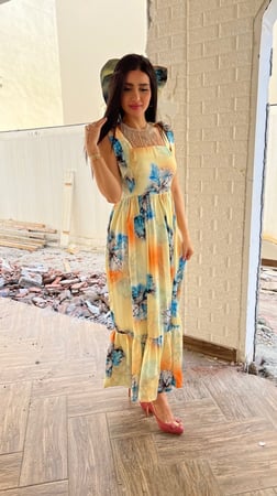 فستان مشجر ومورد فري سايز مطاط بالظهر