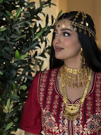 دراعه رمضانية حمرا قطن مطرزة بحزام بالوسط