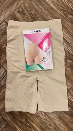 مشد شورت مرتفع الوسط لحمي صناعة تركية