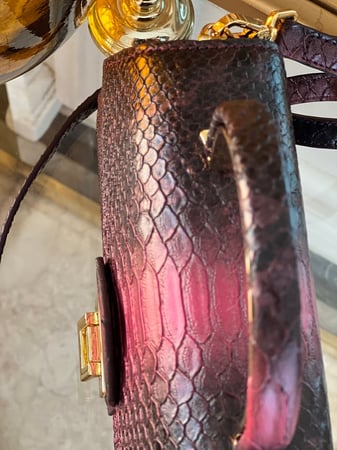 حقيبة عودي على بنفسجي جلد ثعبان مع ستراب موديل رقم 3