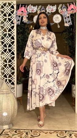 فستان العيد حرير مشجر رمادي واوف وايت بحزام