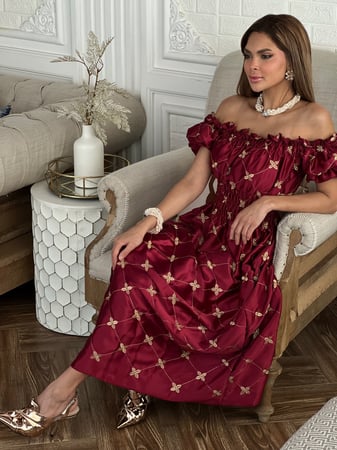 فستان عودي تفته عالية الجودة مطرز بخيوط القصب الذهبية اوف شولدر رقم 25