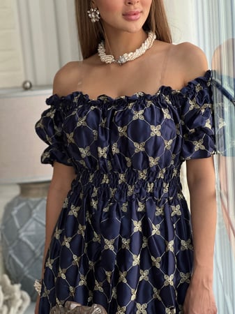 فستان كحلي تفته عالية الجودة مطرز بخيوط القصب الذهبية اوف شولدر رقم 25