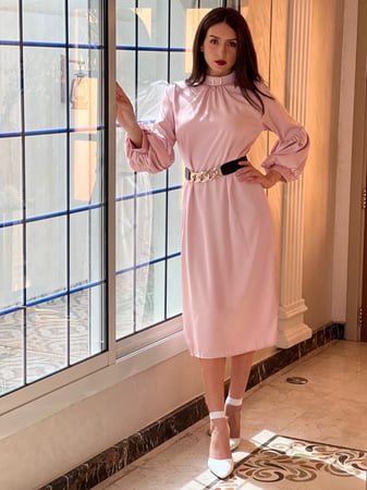فستان وردي حرير ميدي رقم 18