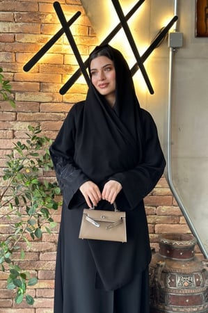 عباية سوداء - G 130