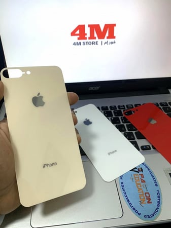 خلفية زجاج ذهبي ايفون 8 بلس