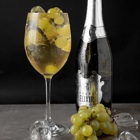 كرتون عنب أبيض 6 حبات