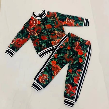 طقم بناتي انيق