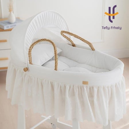 سلة موسى دانتيل مع حامل هزاز أبيض