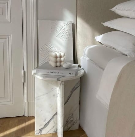 طاولة جانبية عصرية