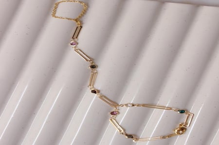 اسورة كف زركون ملون