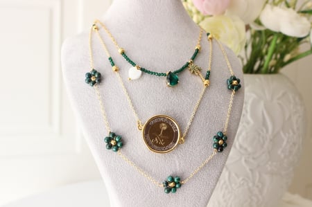 سلسلة ورد اخضر