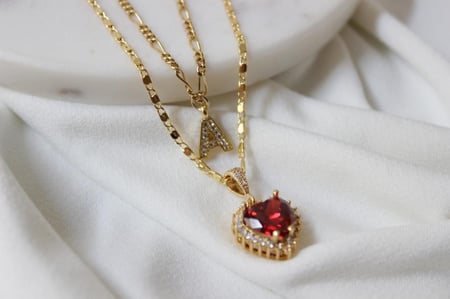 سلسله حرف زركون