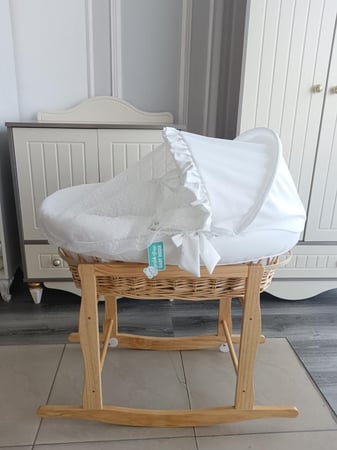 سلة موسى مع القاعدة مضلة 270