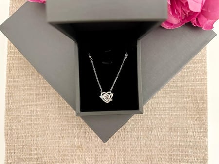 عقد قلب فضه