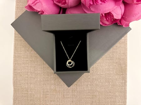 عقد ذهبي فضه