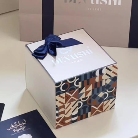 ساعة رجاليه ديفوشي ملفته بلون الاسود