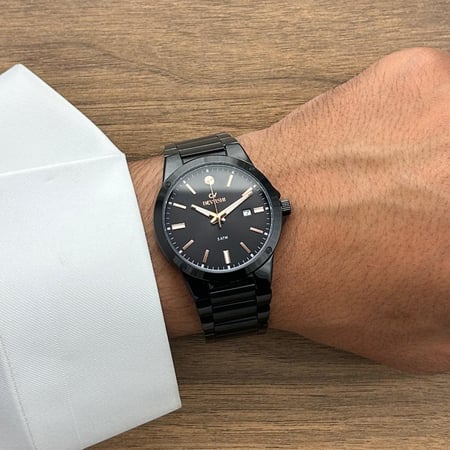 ساعة رجاليه ديفوشي ملفته بلون الاسود